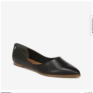 Zodiac Black Hill Leather Flats 6.5